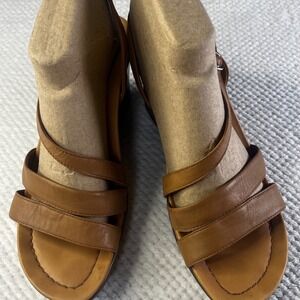 Dansko Tan Leather Strappy Wedge Sandals Buckle Slingback 39/8.5-9 US1011987800